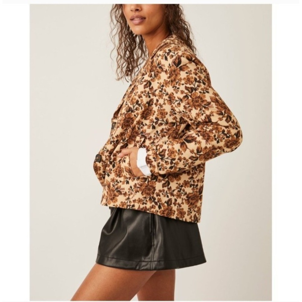 Free People Cali Floral Print Boxy Single Breasted Blazer Sand Sable Size L $168 - Picture 2 of 16